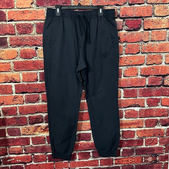 Nike joggers - Picture 1 of 10